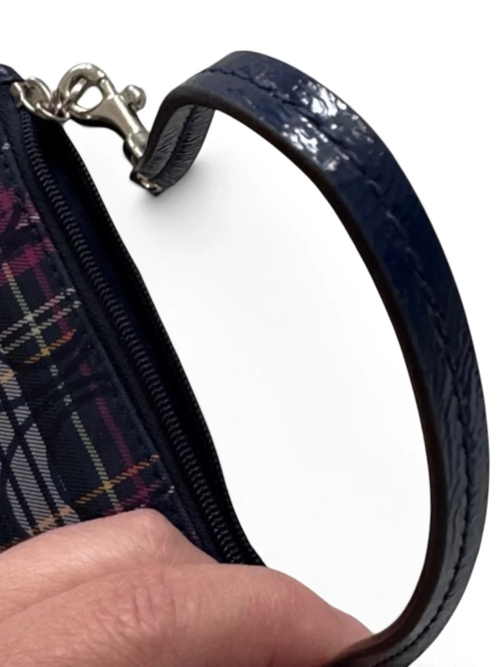 ✨💎EUC💎✨COACH Poppy Coach Plaid Wristlet with Glitter Embellished C print.